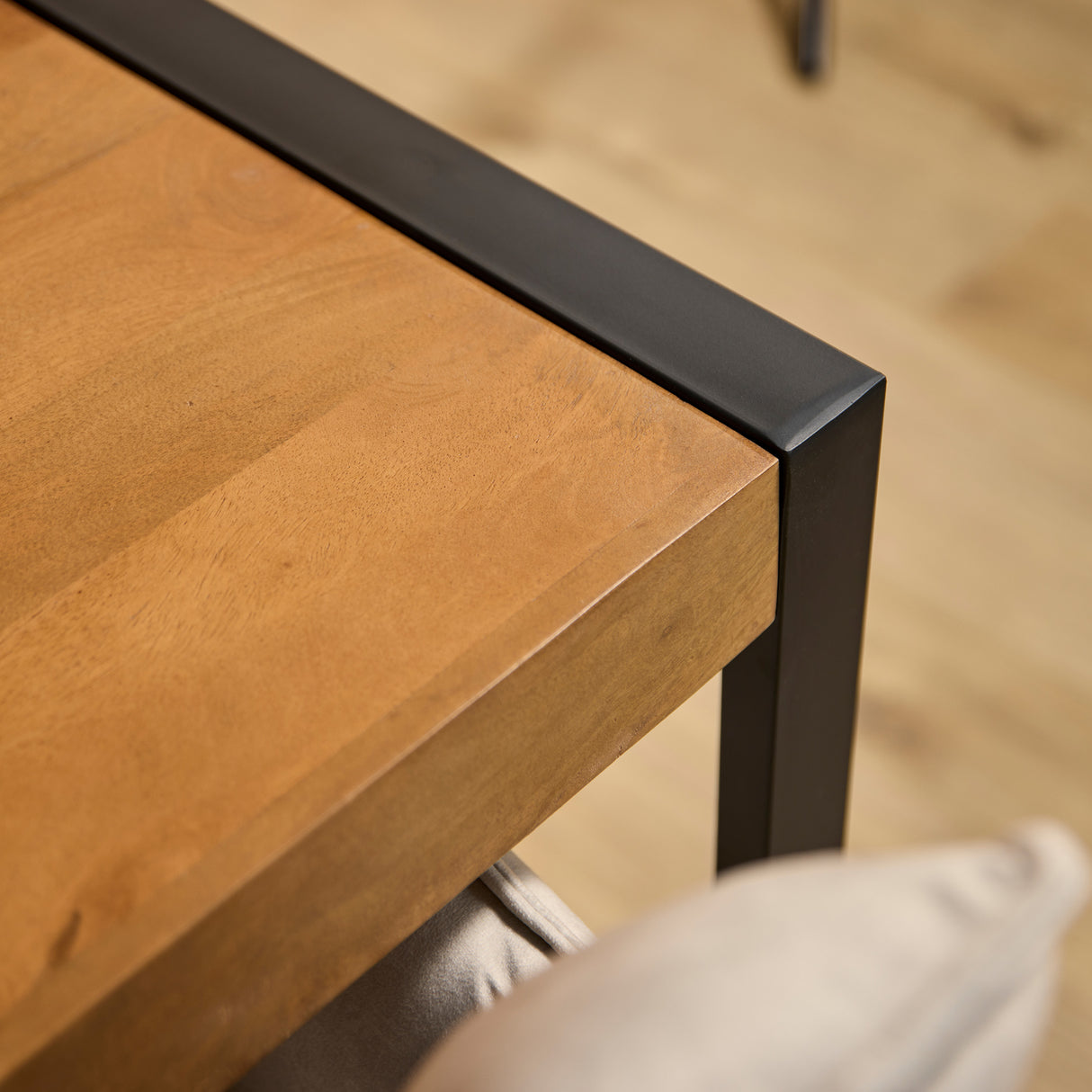 Dining Table – Mango Wood Tabletop, Metal Frame, Natural Finish – Boaz | Starfurn