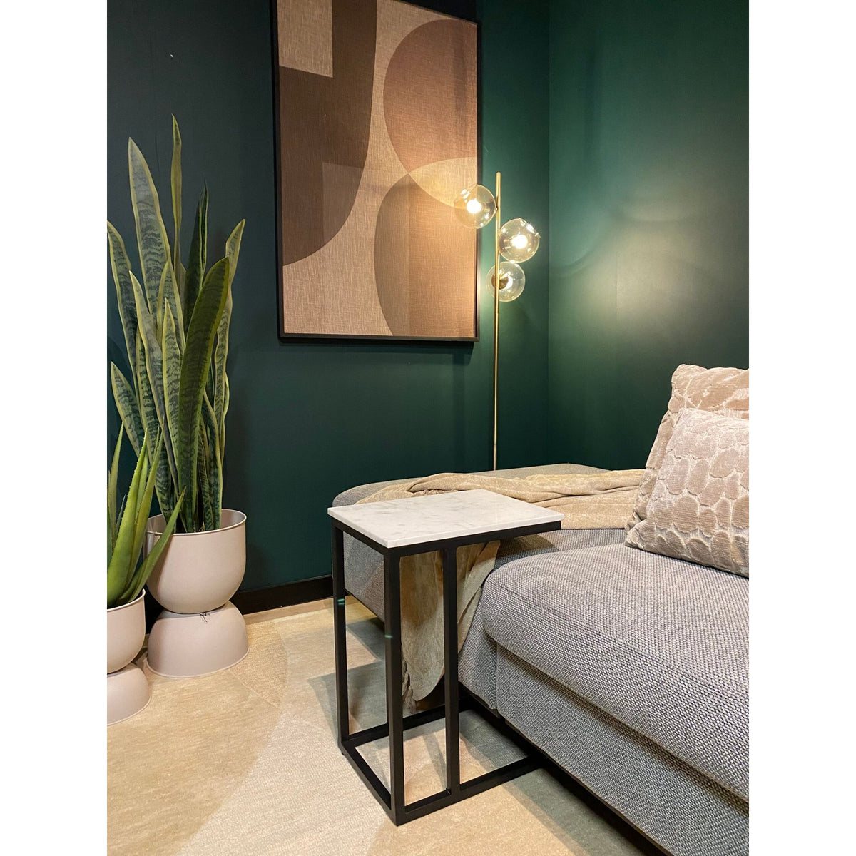 Side Table – White Marble Top, Black Metal Frame, Modern Design – Nova | Starfurn