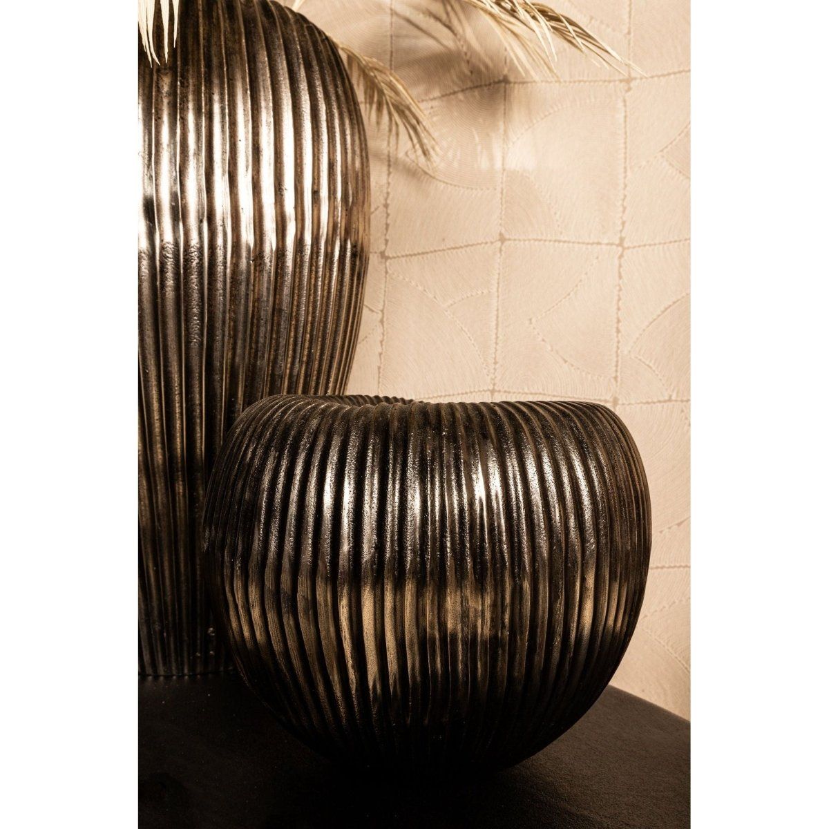 Aluminiumtopf - Russel Silver, niedrig gerippt klein von PTMD - Esszett Luxury | Stilvolles Wohnen mit Charakter