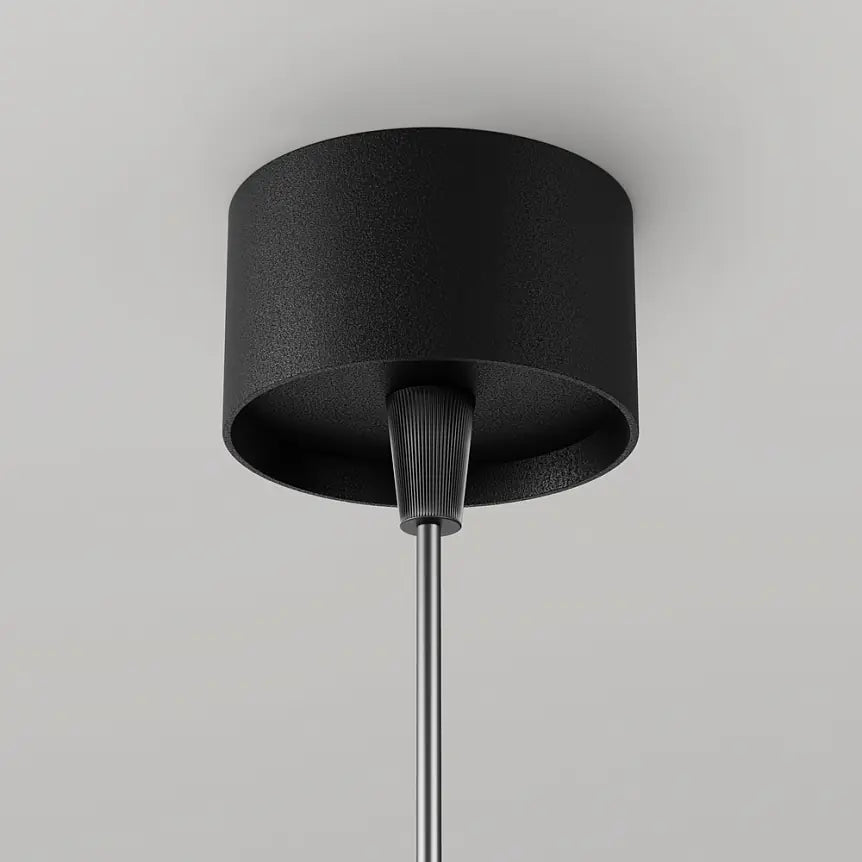 Pendant Light Black aluminum housing with 12W LED, 3000K color temperature, and 40° beam angle – Focus LED | Maytoni