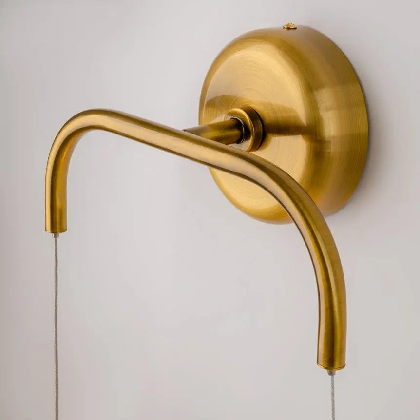 Brass wall lamp, metal base, transparent glass diffuser, integrated 8W LED 3000K – Cabaret| Maytoni