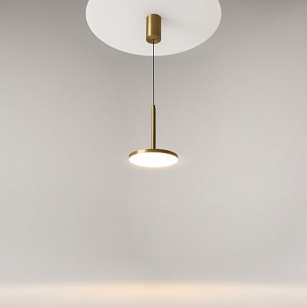 Pendelleuchte Mattgoldenes Aluminiumgehäuse mit mattweißem Acryl - Diffusor, integrierter LED und modernem Design – Arc | Maytoni - Esszett Luxury | Stilvolles Wohnen mit Charakter