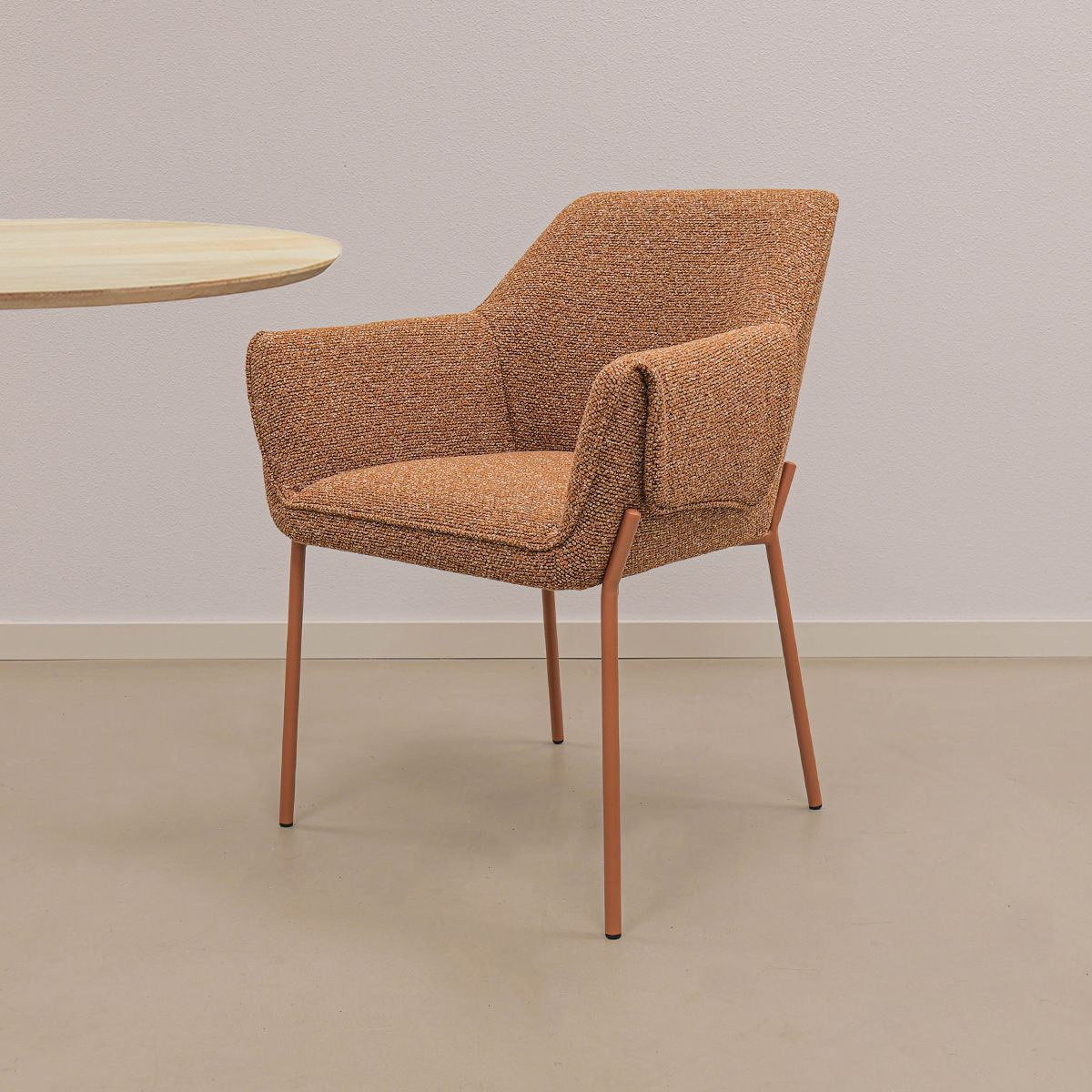 Dining chair - armrests, textured fabric Terra & diamond quilting - Mila | Kick Collection