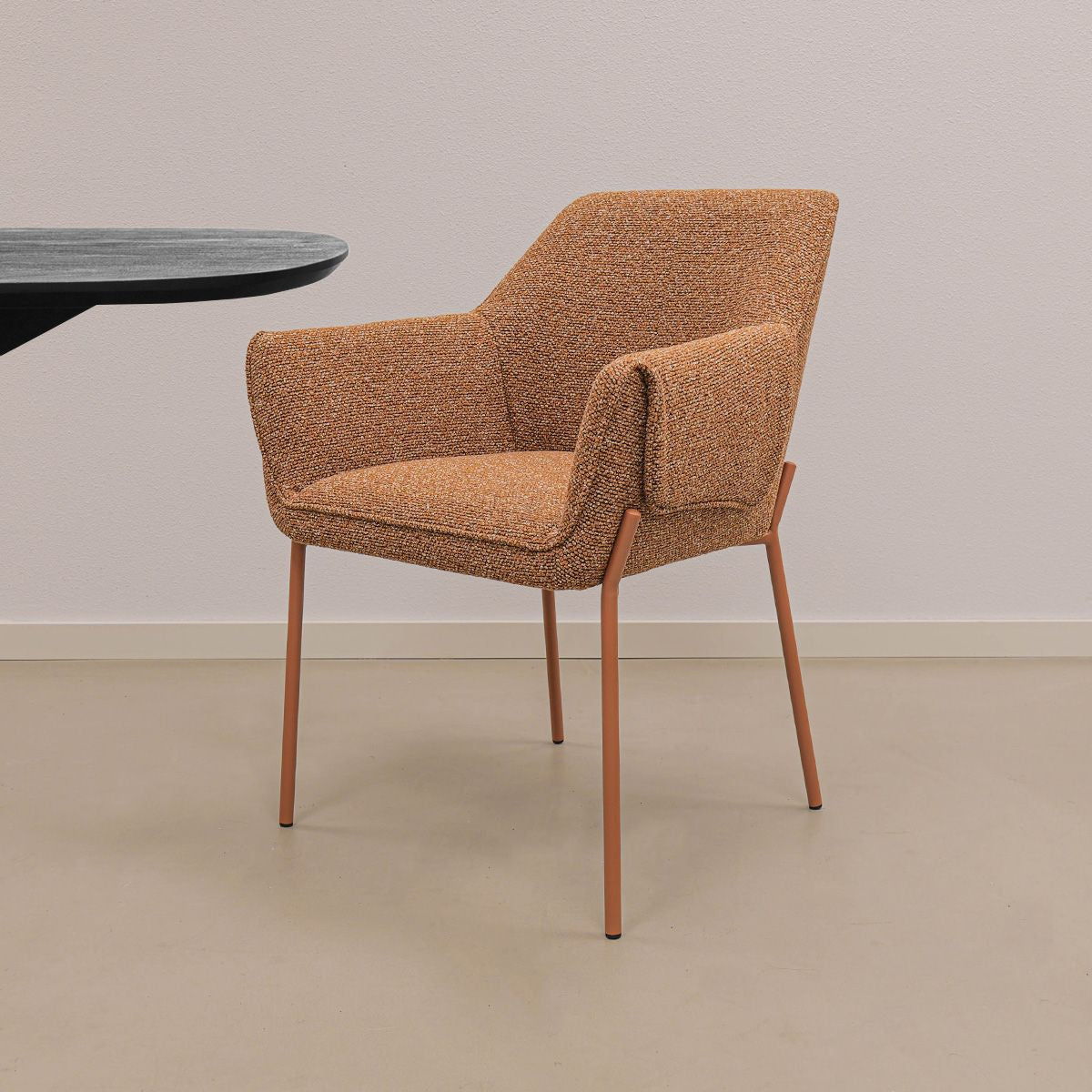 Dining chair - armrests, textured fabric Terra & diamond quilting - Mila | Kick Collection