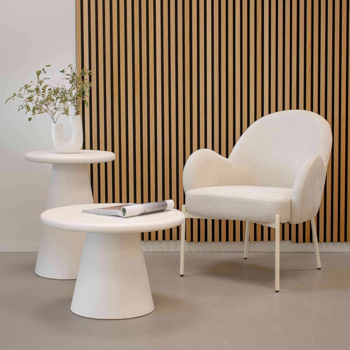 Sessel Strukturstoffbezug & Sandstein - Untergestell – Bronx | Kick Collection - Esszett Luxury | Stilvolles Wohnen mit Charakter