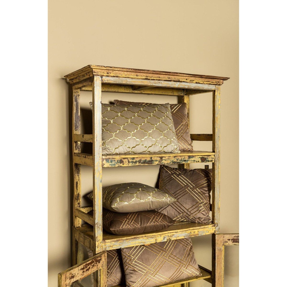 Kissen - Lizze Beige 45.0 x 3.0 x 45.0 cm von PTMD - Esszett Luxury | Stilvolles Wohnen mit Charakter