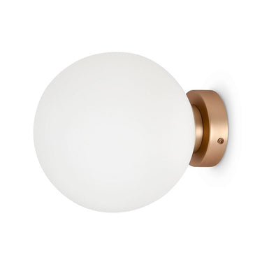 Wandleuchte Gold, Metallrahmen, mattweißer Glasschirm – Basic form | Maytoni - Esszett Luxury | Stilvolles Wohnen mit Charakter