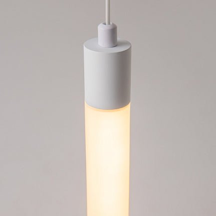 Pendelleuchte Weißes Aluminiumgehäuse mit weißem Acryl - Diffusor und integrierter LED – Arc | Maytoni - Esszett Luxury | Stilvolles Wohnen mit Charakter