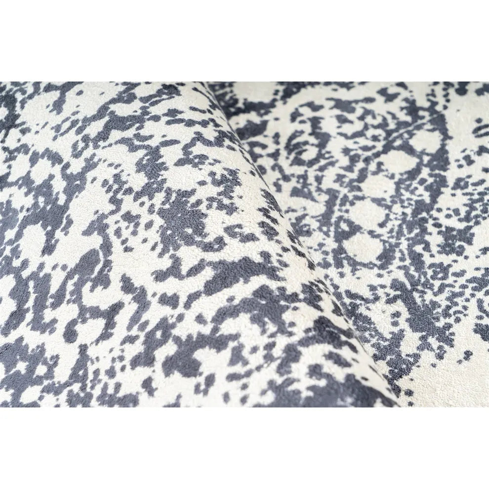 Carpet Short Pile Viscose Fringes – Dolce Vita 125 | Kayoom