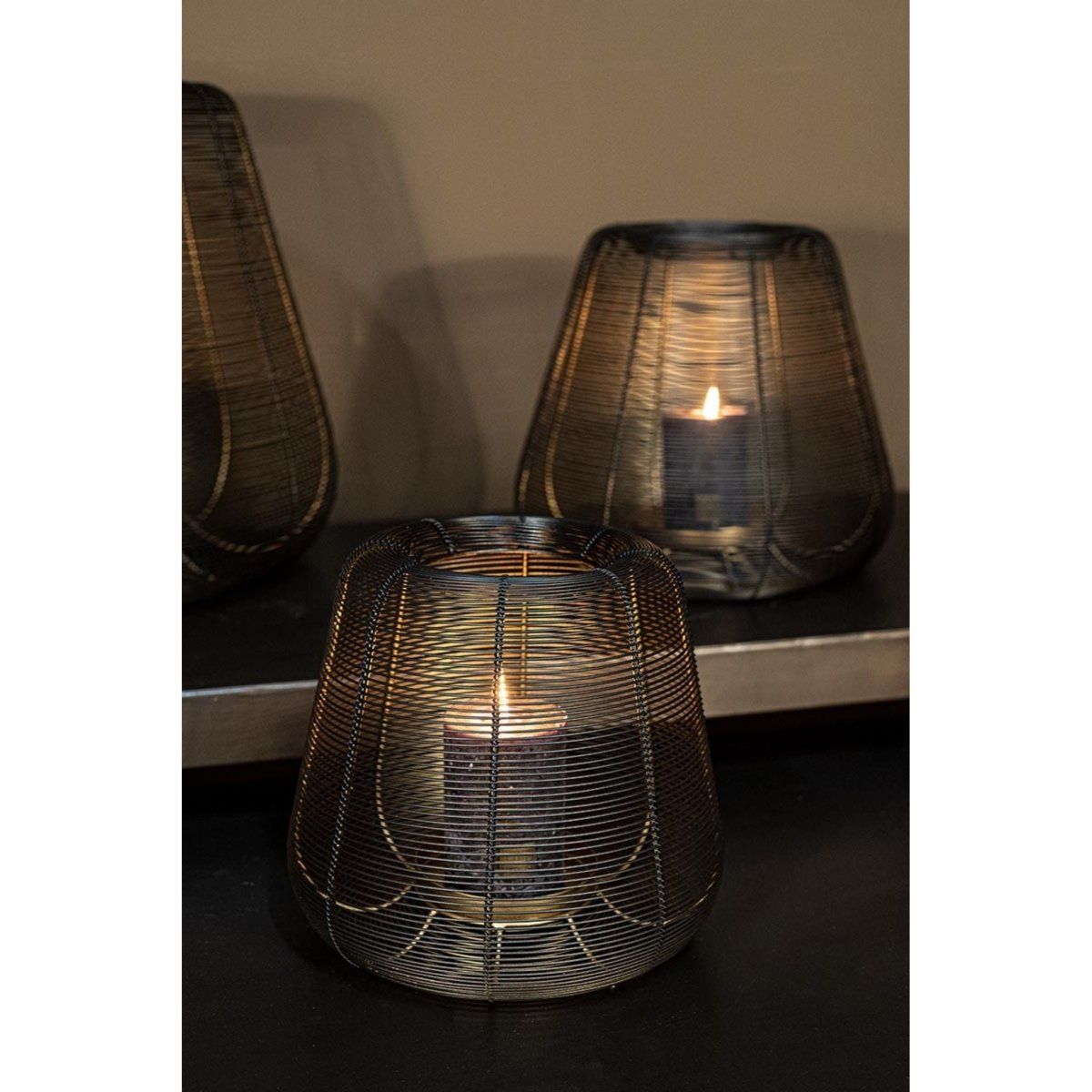 Windlicht - Jaden Black 29.0 x 29.0 x 27.0 cm von PTMD - Esszett Luxury | Stilvolles Wohnen mit Charakter