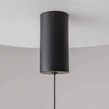 Pendelleuchte Schwarzes Aluminiumgehäuse mit weißem Acryl - Diffusor und integrierter LED – Arc | Maytoni - Esszett Luxury | Stilvolles Wohnen mit Charakter
