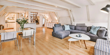 Dachschräge Wohnzimmer einrichten: Ideen, Tipps & clevere Lösungen