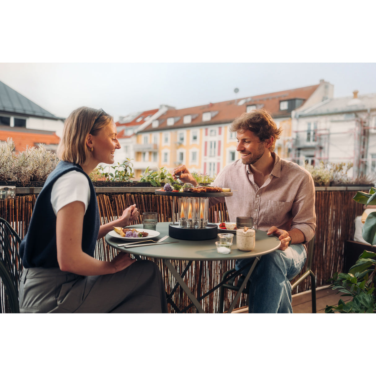 Tischgrill – Edelstahl Gehäuse, Gusseisen Plancha, Bioethanol Betrieb - CIRCLE 35 | höfats