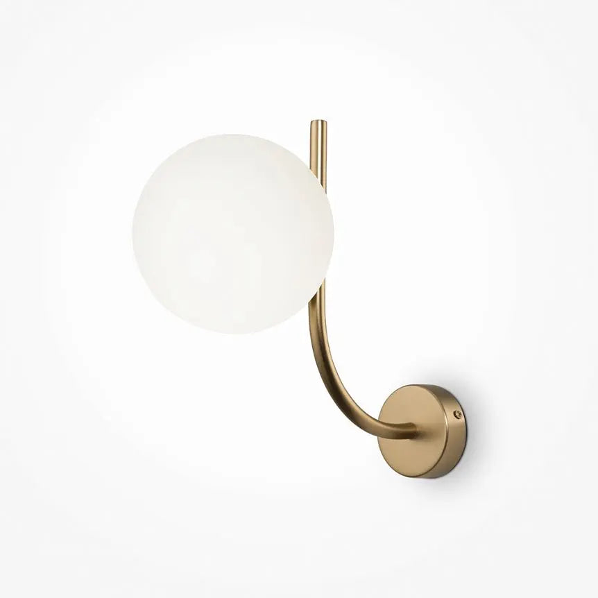 Wall light with brass finish and white opal glass shade – Rendez-vous | Maytoni
