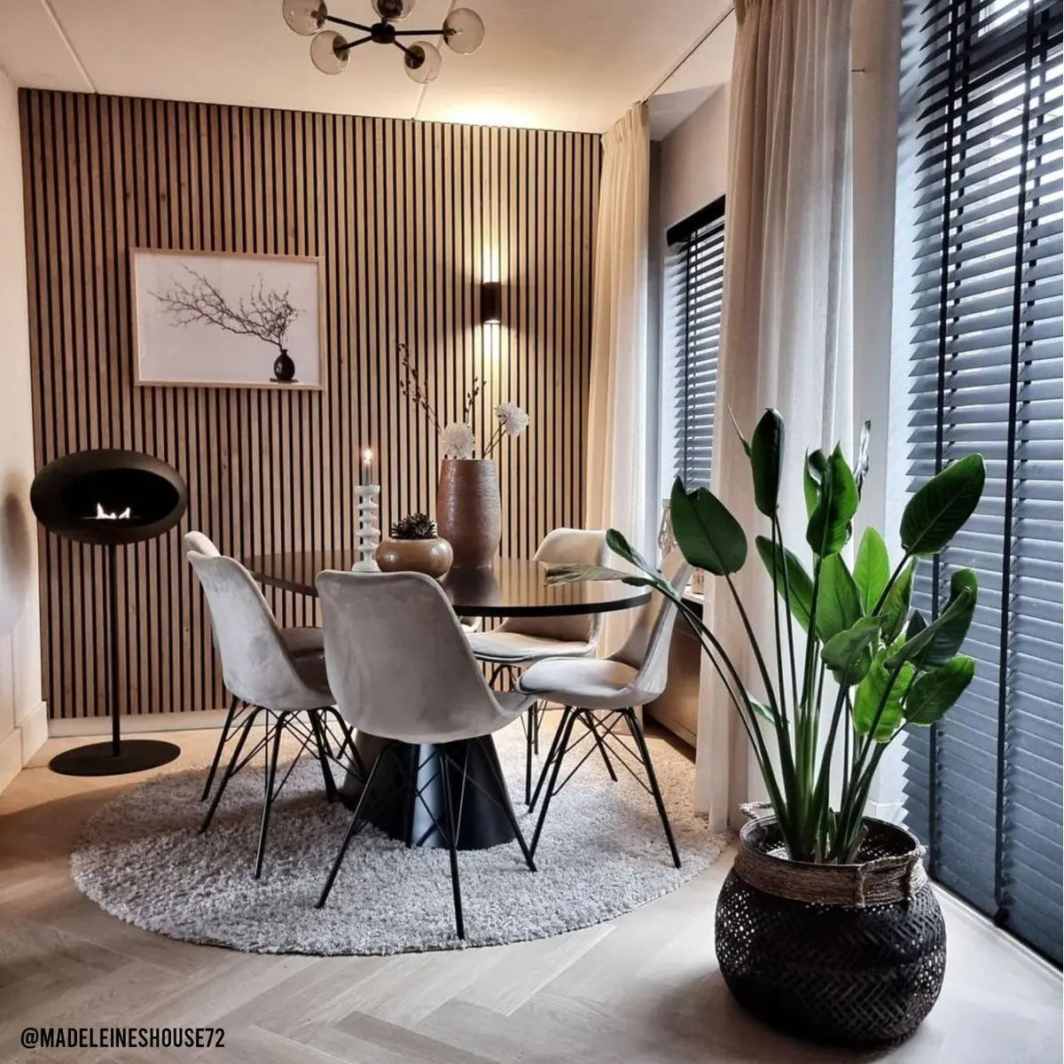 Esszimmerstuhl – Velvet Stoff, Metallgestell, Kuipform Design, Champagner Farbe - Velvet | Kick