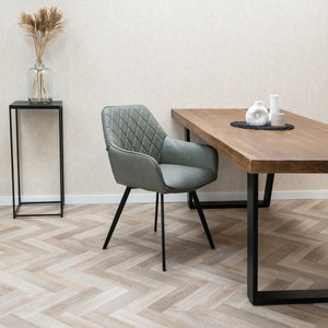 Esszimmerstuhl – Grünes PU-Leder, Schwarzes Metall, Federnder Sitz - Karl | Kick Collection