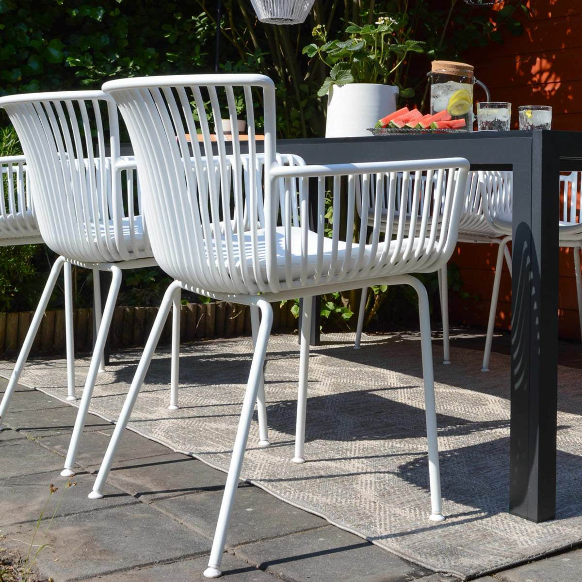Gartenstuhl – Kunststoff Schale, PU-Leder Kissen, Schwarze Farbe - Otis | Kick Collection