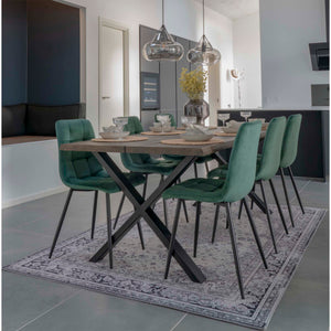Esszimmerstuhl – Dunkelgrüner Samt, Schwarze Metallbeine, Gepolstert - Middelfart | House Nordic