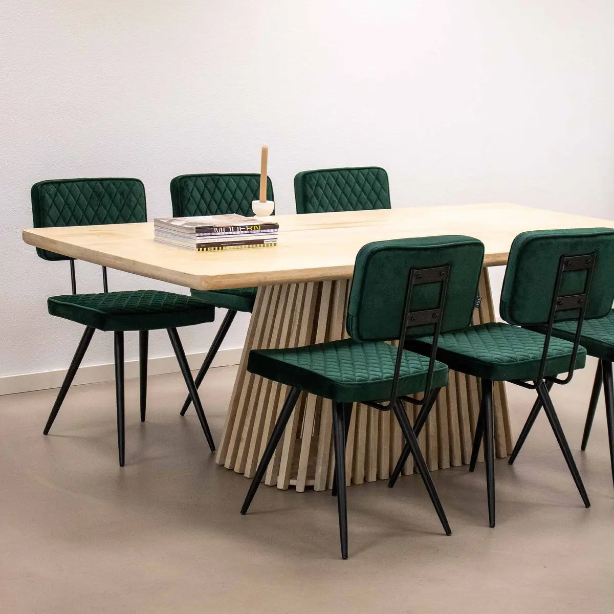 Esszimmerstuhl – Velvet Stoff, Rautensteppung, Mintgrüne Farbe - Toby | Kick