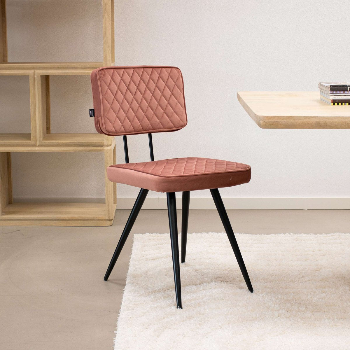 Esszimmerstuhl – Velvet Stoff, Rautensteppung, Rosa Farbe - Toby | Kick