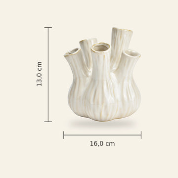 Vase made of white ceramic with a smooth surface & minimalist style | Worm