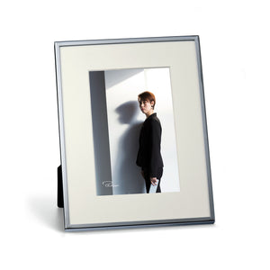 Photo frame Chrome-plated metal casing, Classic mat design, Slim elegant frame – Shadow | Philippi