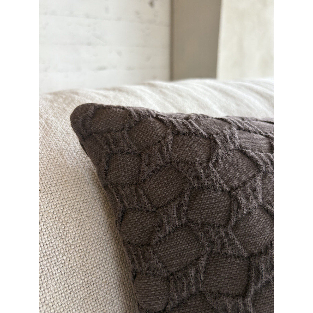 Cushion Cover - Jacquard Weave, Organic Cotton, Concealed Zipper, Artisanal Craftsmanship - Ella | Studio Femme Home