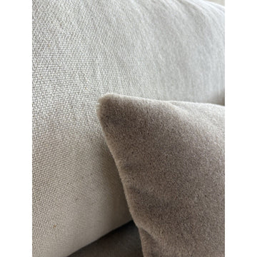 Kissenbezug – Mohair Velours, Modernes Design, Taupe Farbe - Amy | Studio Femme Home