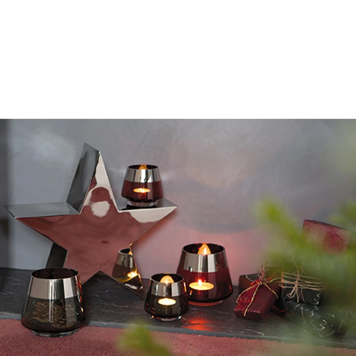 Teelichthalter – Mundgeblasenes Glas, Silberfarbener Rand, Stimmungsvolles Design - Jona | Fink Living