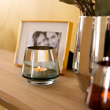 Teelichthalter – Mundgeblasenes Glas, Silberfarbener Rand, Stimmungsvolles Design - Jona | Fink Living