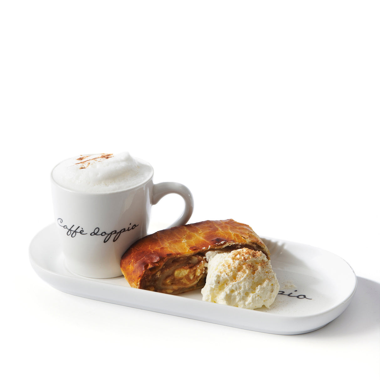 Tassen - und Untertassen - Set aus Porzellan mit Text, 85 ml, 2 Stück – Caffè Solo 2 - teilig | Rivièra Maison - Esszett Luxury | Stilvolles Wohnen mit Charakter