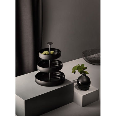 Etagere Metallkonstruktion, Dreistufiges Design, Hochglanz-Emaillierte Innenflächen – Negretto | Philippi