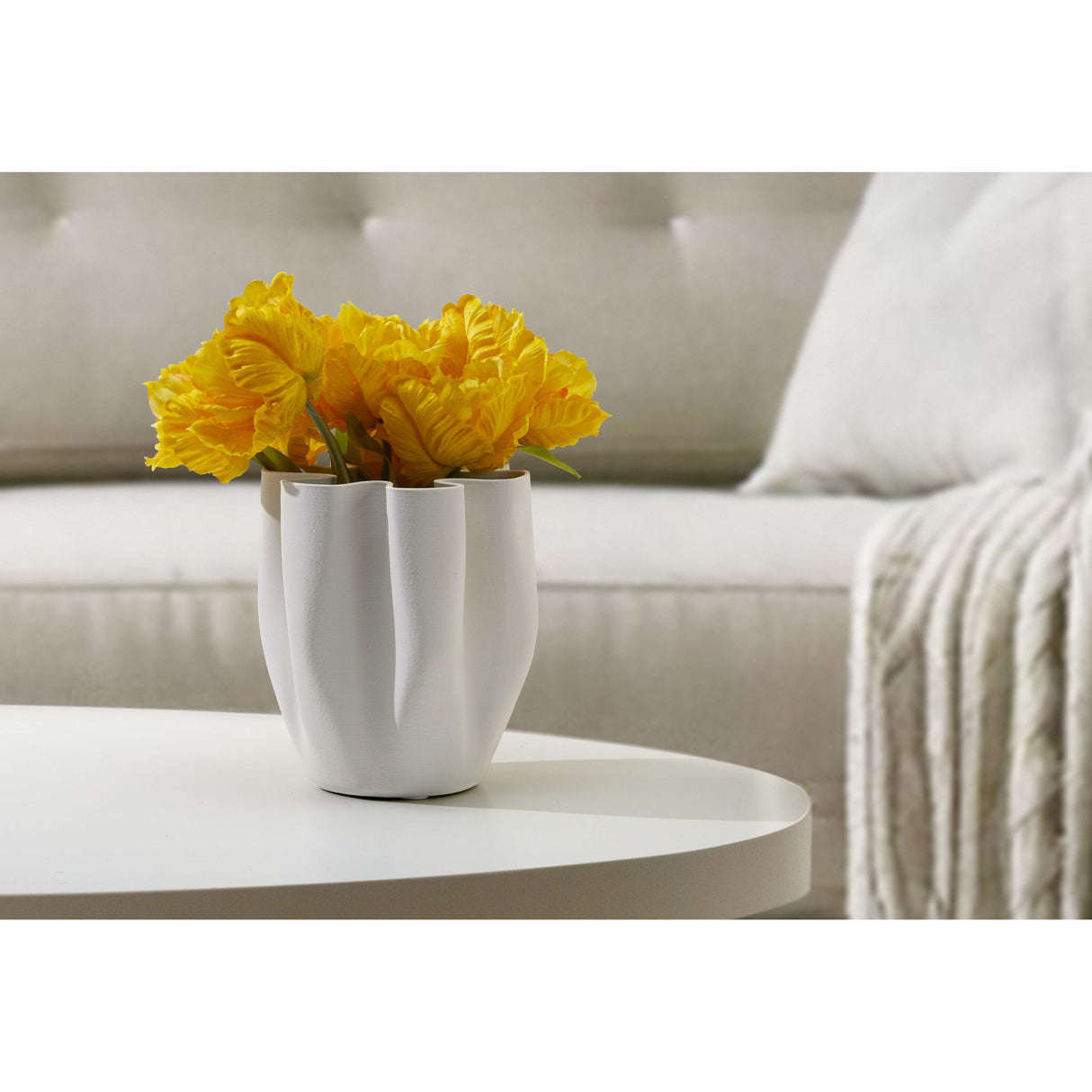 Vase mit 3D-gedrucktem Keramik-Faltendesign & wasserfester Innenbeschichtung – Livree | Philippi