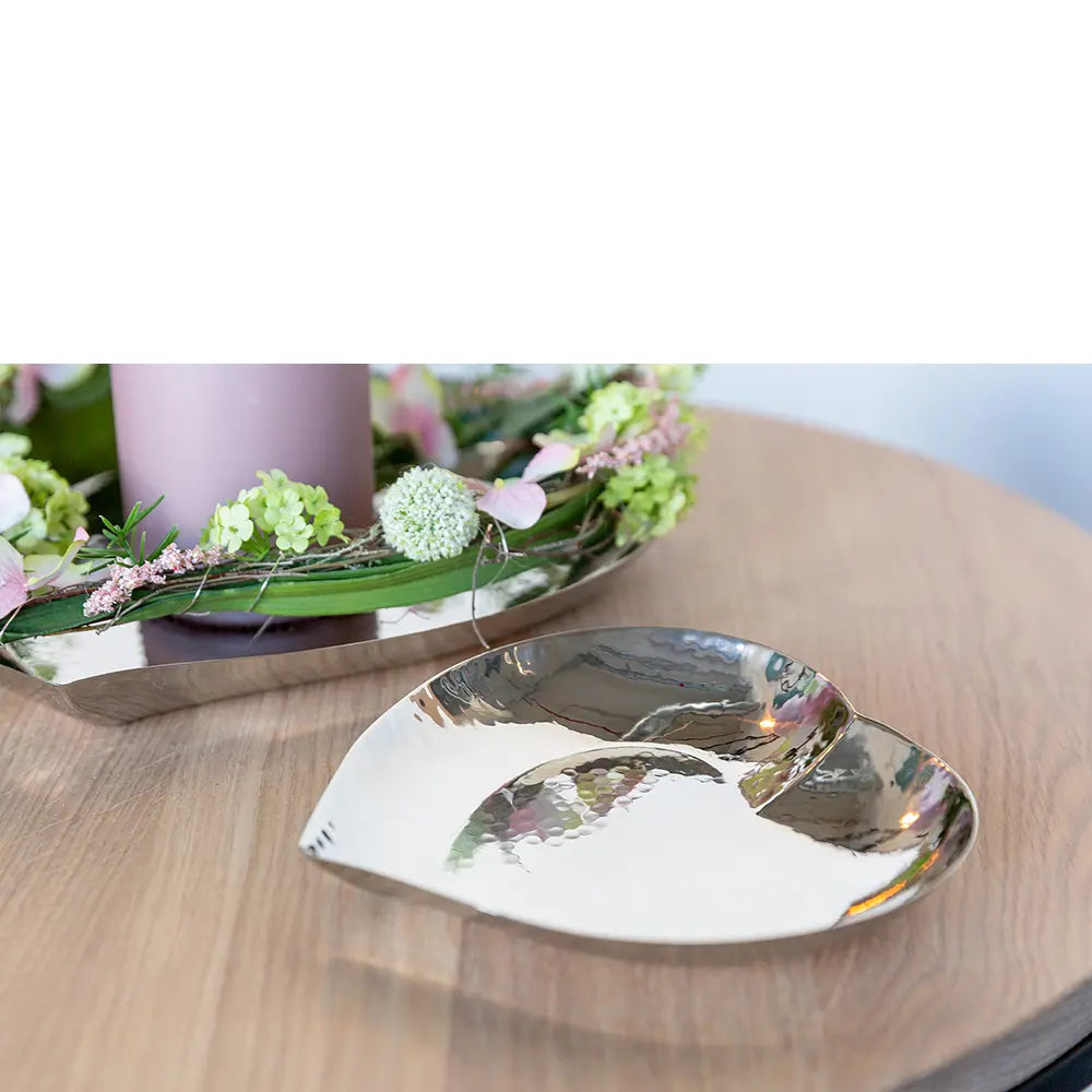 Schale – Herzförmige Optik, Gehämmerter Stahl, Für Speisen - Amoros | Fink Living