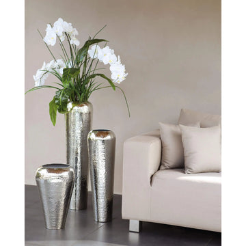 Vase – Vernickeltes Eisen, Gehämmertes Design, Elegante Form - Tutzi | Fink Living