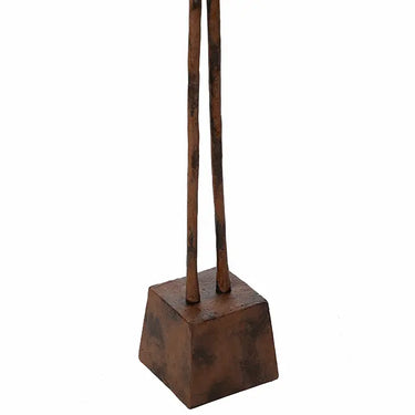 Skulptur – Antike Optik, Braunes Aluminium, Schlanke Form - Augusto | Gilde