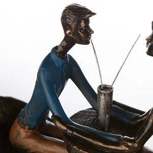 Skulptur – Bronze Finish, Rote Akzente, Liebevolles Paar - Table for two | Gilde