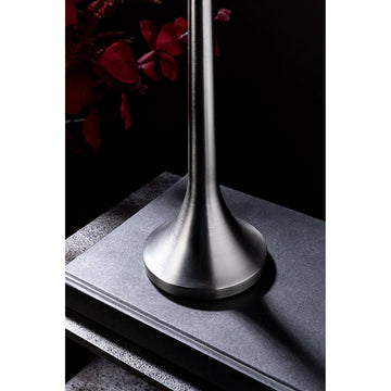 Tischleuchte - Dimmbares Licht, Silberne Optik, Ladestation - Illuma | Fink Living