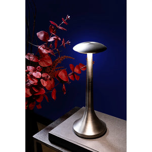 Tischleuchte - Dimmbares Licht, Silberne Optik, Ladestation - Illuma | Fink Living