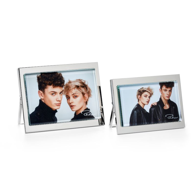 Picture Frame Solid die-cast metal casing, high-gloss nickel finish, foldable metal stand – Alba | Philippi