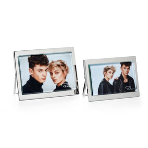 Picture Frame Solid die-cast metal casing, high-gloss nickel finish, foldable metal stand – Alba | Philippi