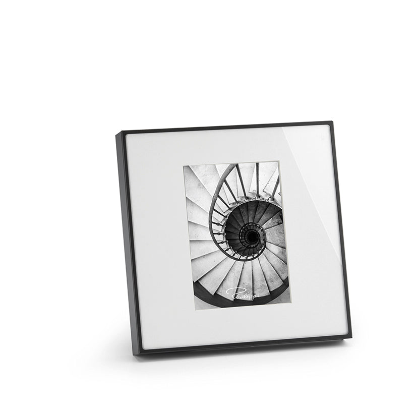 Picture Frame Matte Powder-Coated Steel, Integrated Mat Design, Rounded Inner Edges – Infinity | Philippi