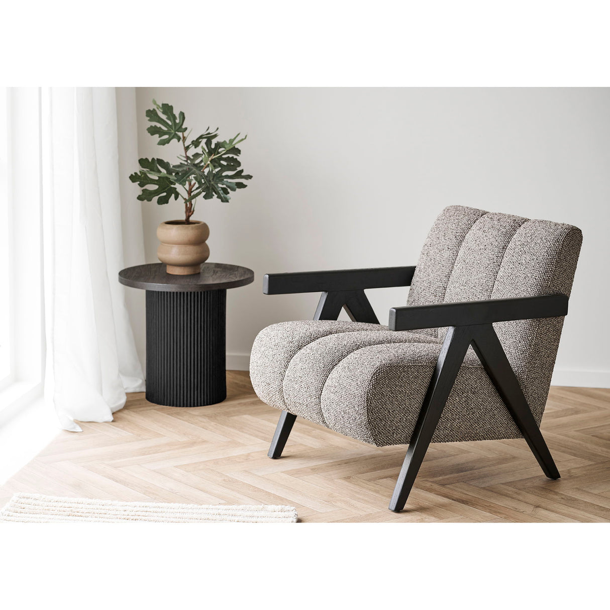 Beistelltisch – Dunkelbraunes MDF-Holzdekor, Runde Tischplatte, 45 cm Höhe - Boavista | House Nordic
