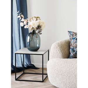Side table – Travertine look, black steel frame, modern elegance – Vita | House Nordic