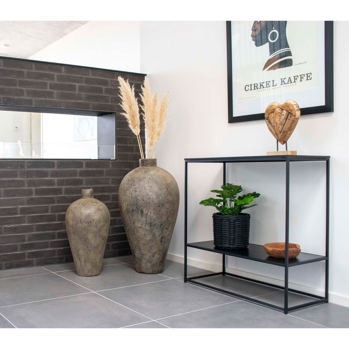 Konsolentisch – Schwarzes Finish, Zwei Ablagen, 80 cm Höhe - Vita | House Nordic