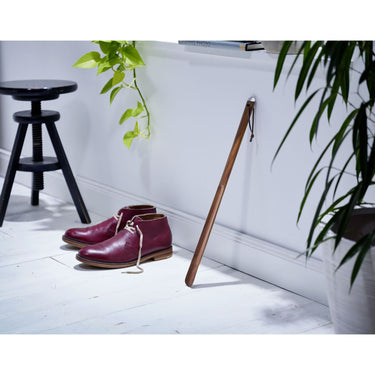 Shoehorn with Long Walnut Wood Handle, Stainless Steel Cap, Practical Leather Loop – Windsor | Philippi