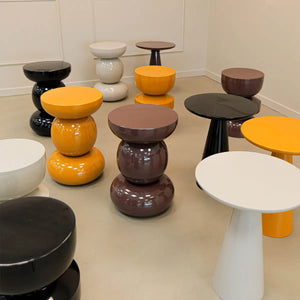 Beistelltisch – Schwarze Farbe, Geriffeltes Design, Runde Form - Cato | Kick Collection
