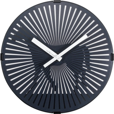Wanduhr – Laufendes Pferd, Bewegte Scheibe, Markante Optik | NeXtime