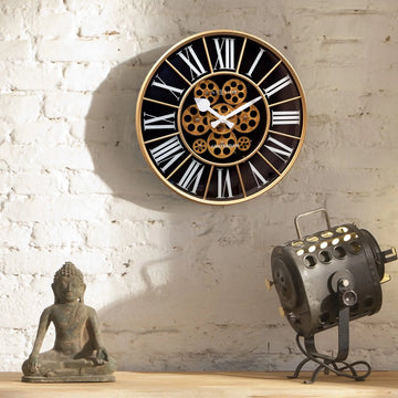 Wanduhr – Bewegliche Zahnräder, Römische Ziffern, Markante Optik - William | NeXtime