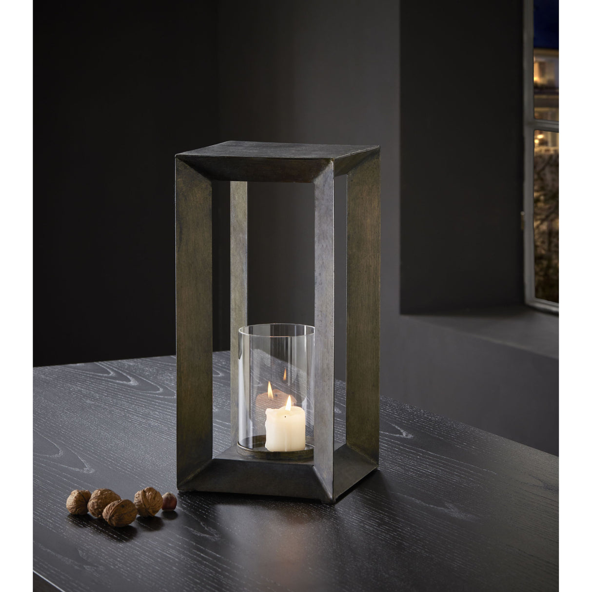 Windlicht – Metallrahmen in Bronze-Optik klarer Glaszylinder minimalistisches Design – Estate | Philippi